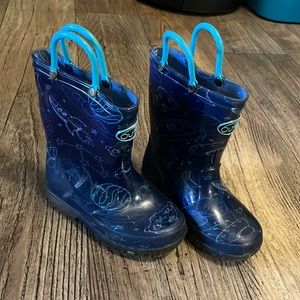 Light up rain boots!